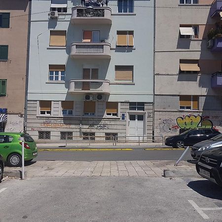 Apartment All 4 You Split Exterior photo